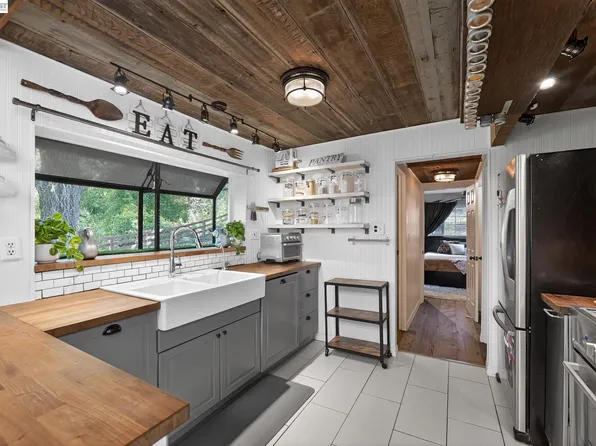2989 Singalong Way, Sunol, CA 94586
