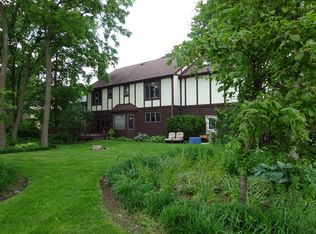 2013 Red Oak Ln, St Charles, IL 60174