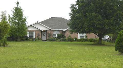 1st image of 153 SW Breezy Dr