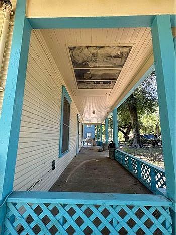 1st image of 325 Marceline Blvd
