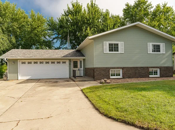 901 5th St NW, Kasson, MN 55944