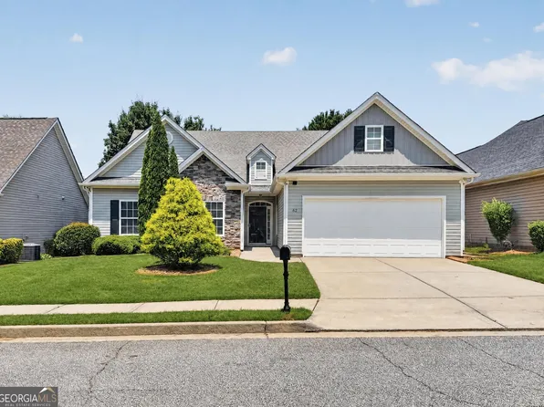 62 Village Park Dr, Newnan, GA 30265