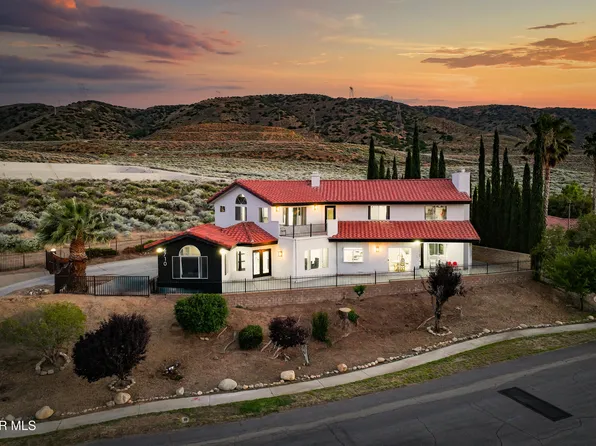 6710 Sycamore Ln, Palmdale, CA 93551