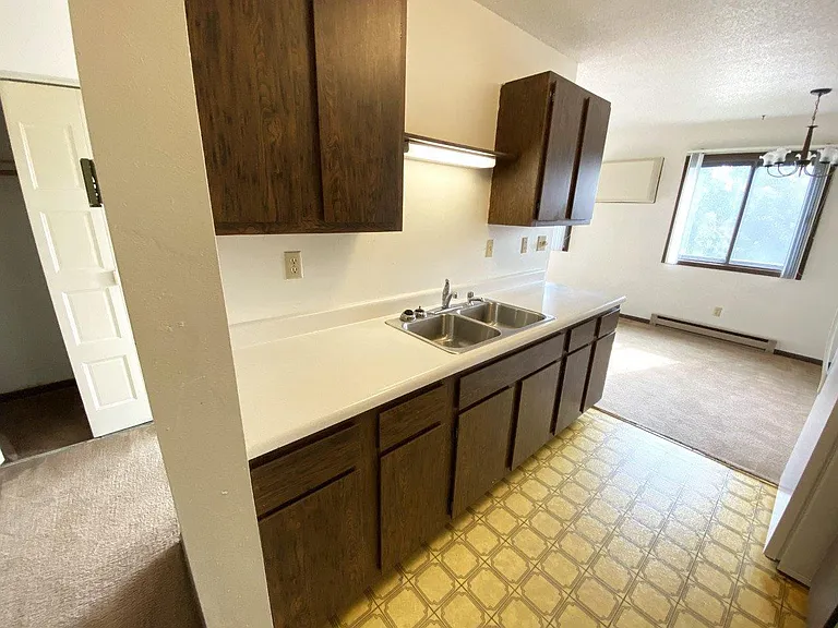 Applecrest Apartments — Photo 6