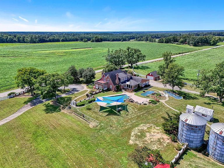 2565 Highway 560 — Photo 29