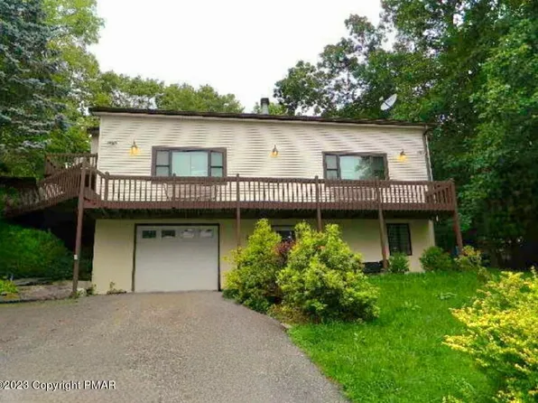 1232 Stony Hollow Cir, East Stroudsburg, PA 18302