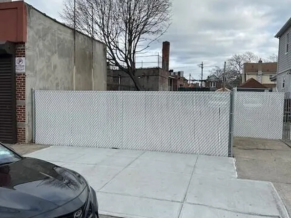 1709 E 51st St, Brooklyn, NY 11234