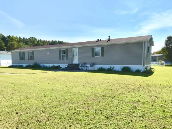 9080 Goldfinch Ct, Hebron, MD 21830