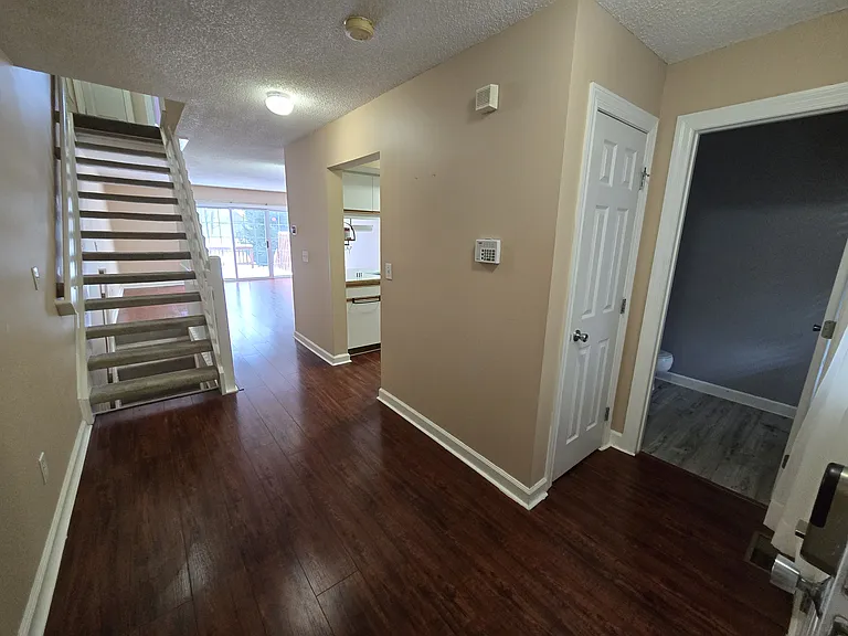 2102 Coleman Dr — Photo 21