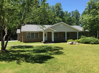 1031 Antioch Rd, Fayetteville, GA 30215