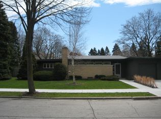 527 Highland Ter, Sheboygan, WI 53083