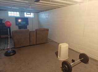 620 Dickerson Rd, Willowick, OH 44095