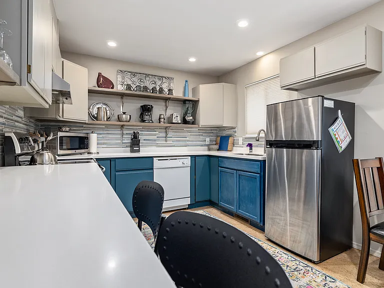 3071 W Breneman St — Photo 3