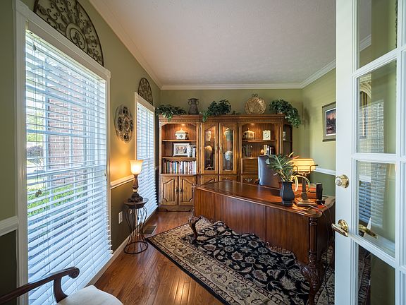 5th image of 503 Brighton Ct