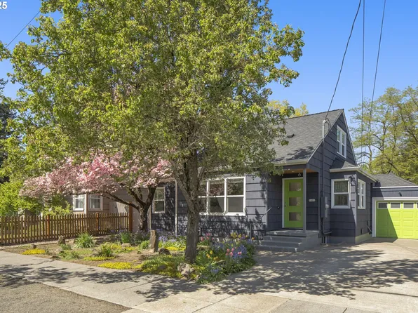 1415 NE Jarrett St, Portland, OR 97211