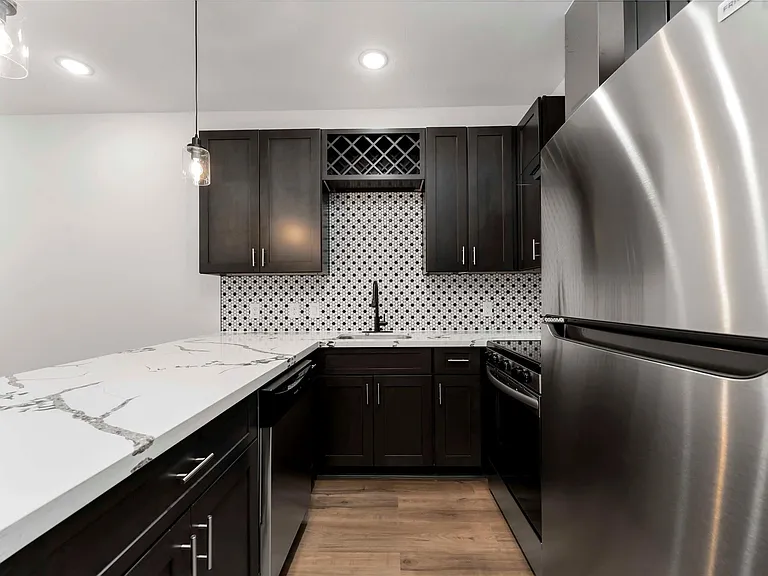 7987 Chateau St #D — Photo 14