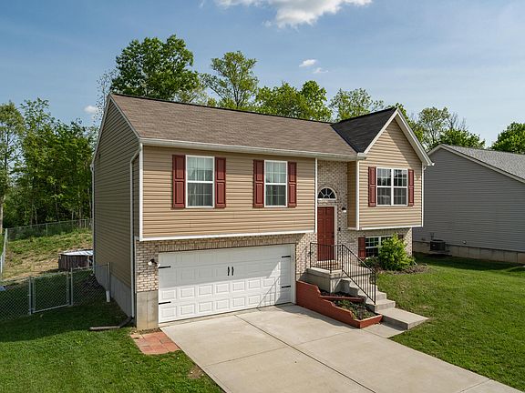3rd image of 1112 Gemstone Pointe Dr