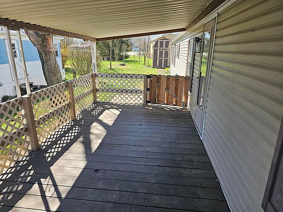 5th image of 214 Estates Ln #214