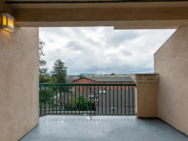 2175 California St #400 — Photo 6