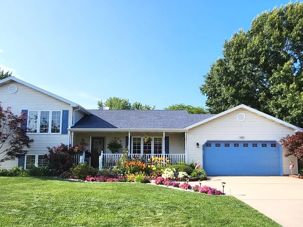 1367 Country Knoll Pl, Saint Joseph, MI 49085