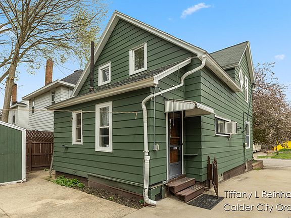 3rd image of 51 Fitzhugh Ave SE