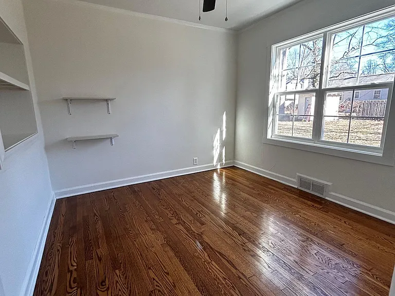 5929 Delmar St — Photo 18