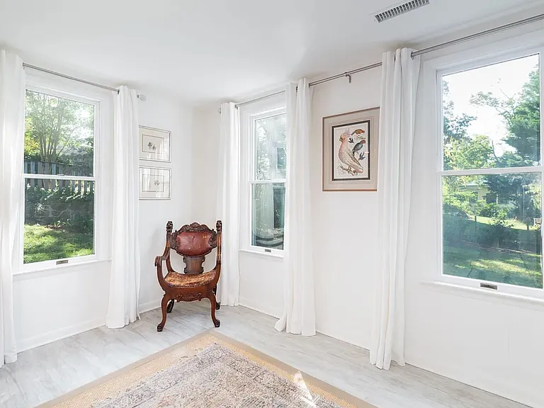 324 Parkway St — Photo 23