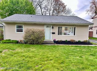 50 Lincoln Ave, Colonie, NY 12205