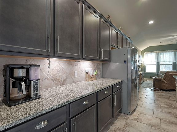 5th image of 7329 Masquerade Ln