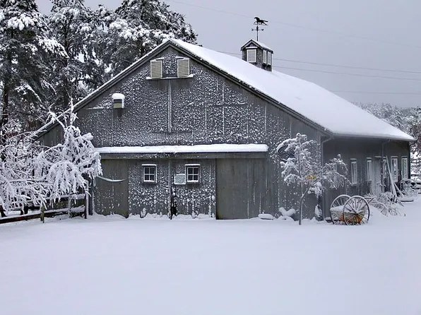 32 Derby Ln, Harwich, MA 02645