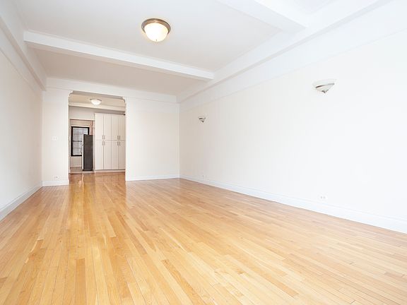 5th image of 1 University Pl APT 3A