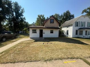 613 Dunham St, Burlington, IA