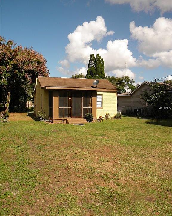1st image of 1108 NE 5th St