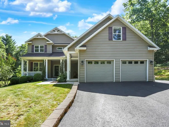 93 Franklin Ct, Loysville, PA 17047
