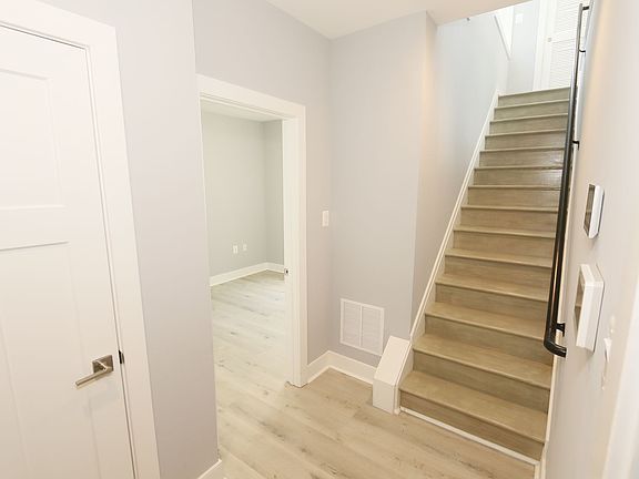 4th image of 818 Kennedy St NW Unit 12