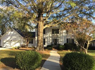 924 Shamrock Rd, High Point, NC 27265