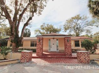 16120 Hanna Rd, Lutz, FL 33549