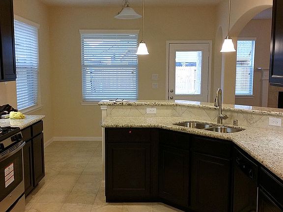 5th image of 24319 Piazza Dr