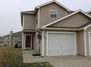 1623 SW Highland Dr, Lees Summit, MO 64081