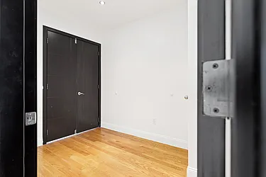 Rented by Safdie Realty Group