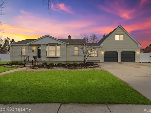 28280 Roy St, Saint Clair Shores, MI 48081