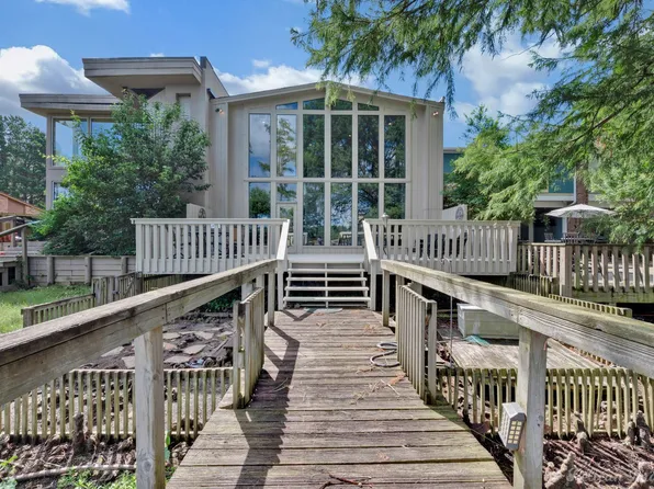 5755 Lakefront Dr, Shreveport, LA 71119