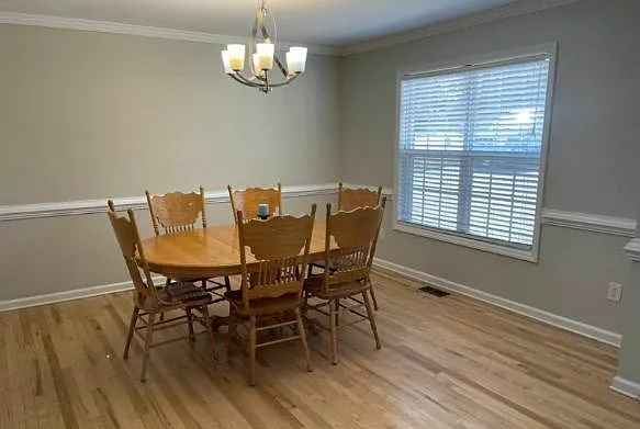 125 Cresthaven Dr — Photo 3