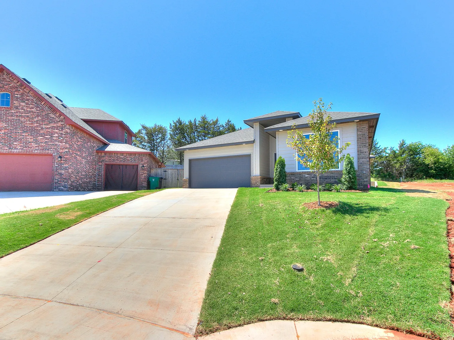 3 bed, 1988 sqft, $2,350 — Photo 3