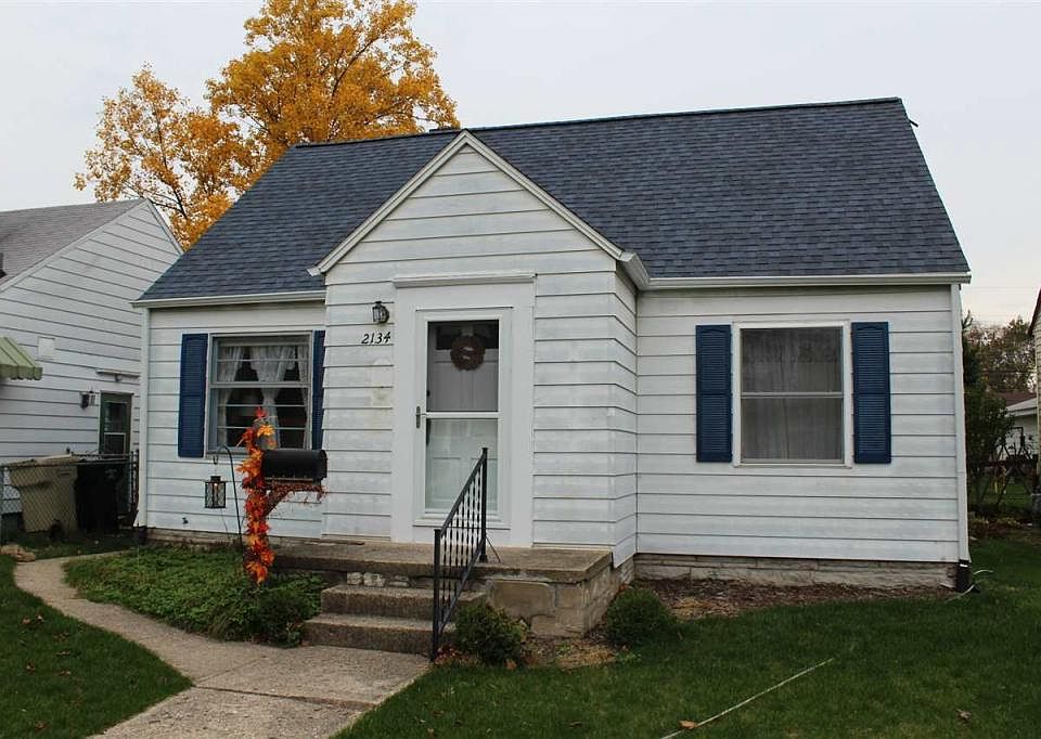 1st image of 2134 Parkview Pl