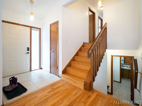 5th image of 621 Duxbury Ct SE