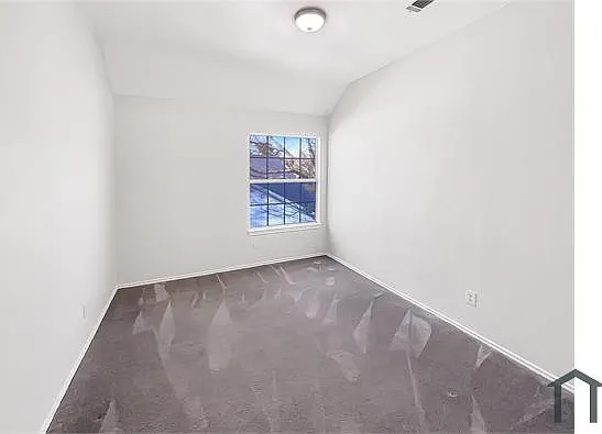 8402 Trail Lake Dr — Photo 9