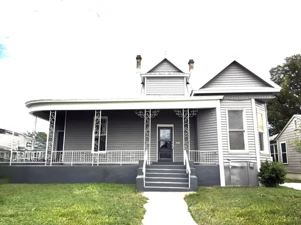 1018 S Olive St, San Antonio, TX 78210