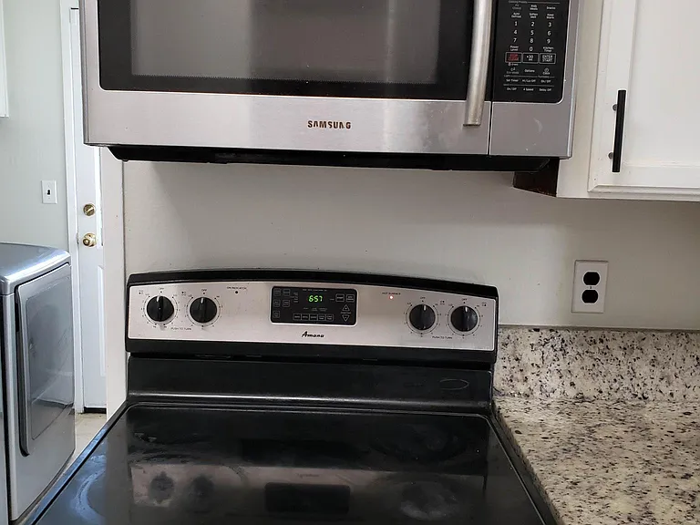 Cooktop and Microwave