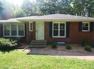 3220 Hopkins Xrds, Minnetonka, MN 55305